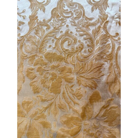 Waterford Tablecloth Gold Yellow Shimmery Damask 86" Round - Picture 8 of 12